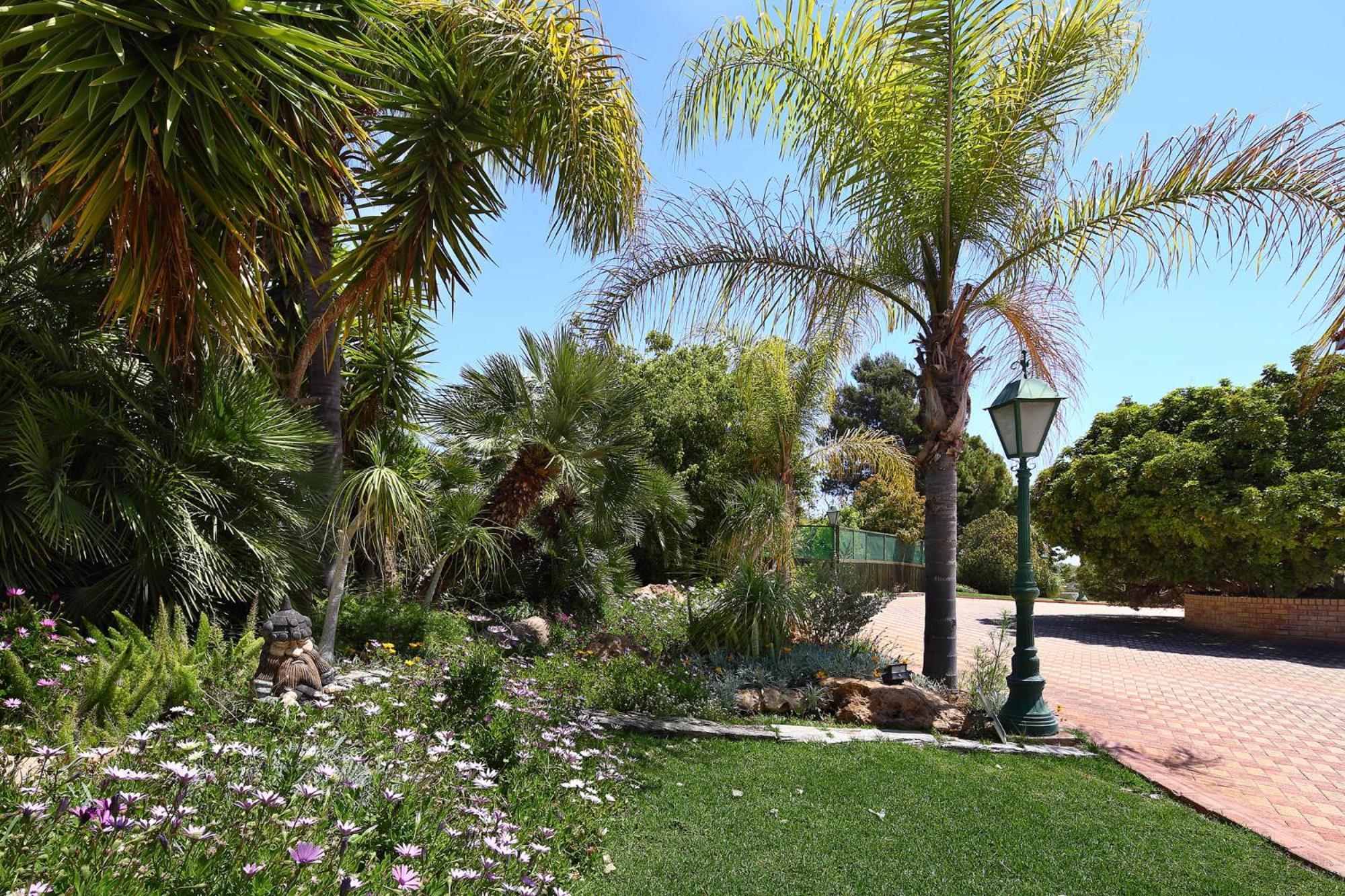 Olive Tree Apartments Limassol Luaran gambar